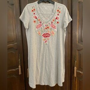 Caite gray jersey knit dress floral embroidery M bust apx 21” length apx 36”